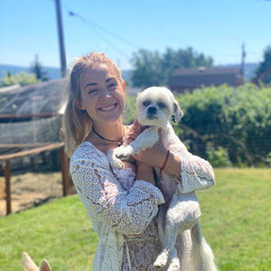 Meet your Posher, Alise